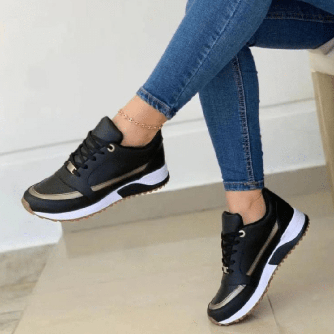 Alessia Moreau | Chunky sneakers med moderne metallic detaljer
