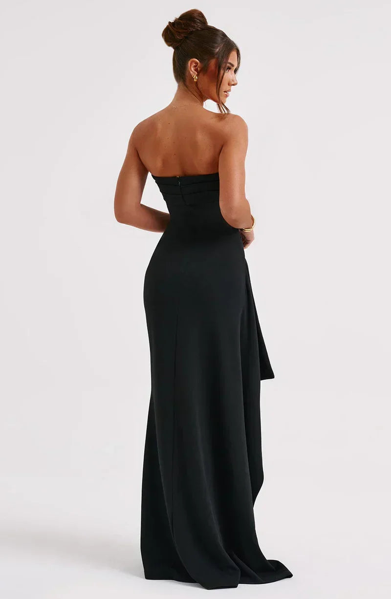 Alessia Romano | Off-shoulder luksus maxi kjole med twist